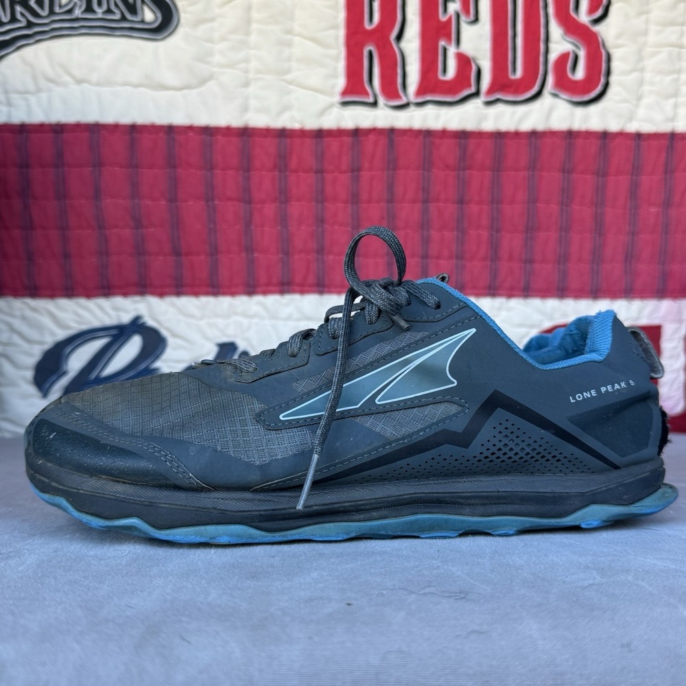 Altra Lone Peak 5 Men's Trail Shoe in Black and Blue